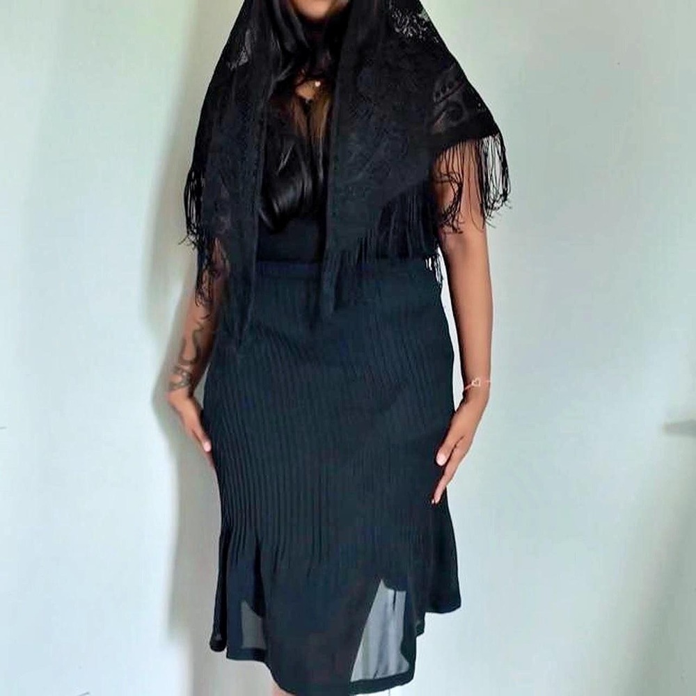 Allison Taylor Black Pleated Midi Skirt, 100% Polyester, Size M, Fully Lined - Picture 2 of 7
